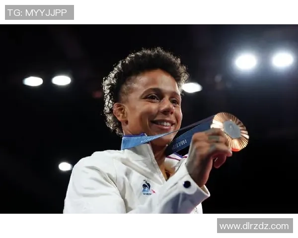 法国足球明星与柔道的奇妙交汇探索运动员多元化的魅力与挑战